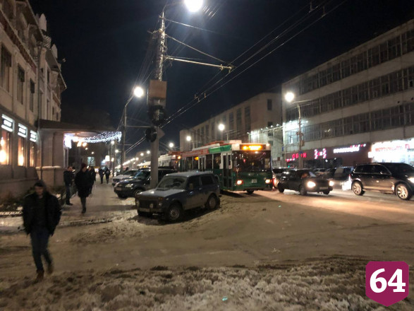 ДТП у горпарка парализовало движение в Заводской район