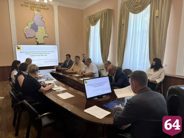 В Энгельсе снесли свыше 350 нелегальных объектов
