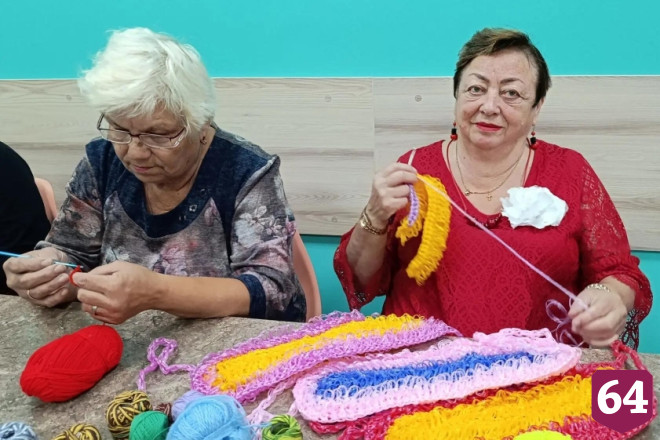 Саратовские рукодельницы отметили Международный день вязания крючком