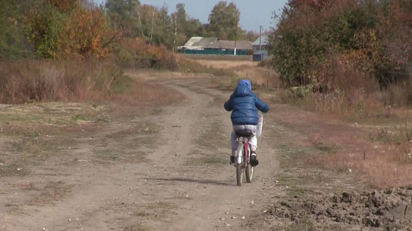 Под Саратовом 6-летний мальчик уехал на велосипеде за собакой и пропал