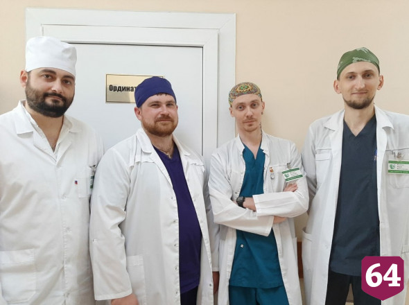 Житель Саратова упал с лестницы и получил перелом пяток