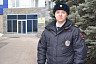 В Саратове полицейский спас пенсионерку на остановке
