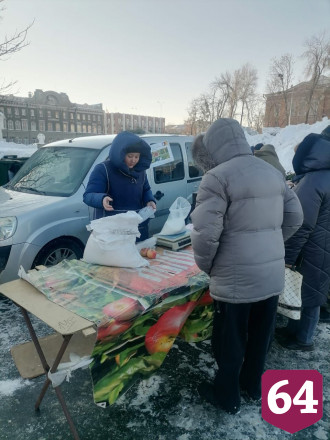 На ярмарке в Саратове открыли 5 точек с сахаром