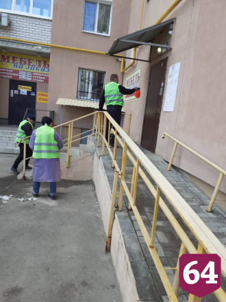 В Саратове и Энгельсе санобработке подверглись 100 домов