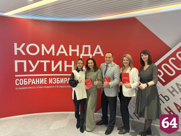 Саратовские актер и певица вошли в команду Путина на выборах