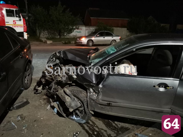В ночном ДТП на 9-й Дачной разбились две девушки