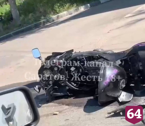 Байкер с пассажиркой разбились в ДТП на Орджоникидзе