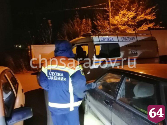 Спасатели вытащили ногу ребенка из отверстия бассейна