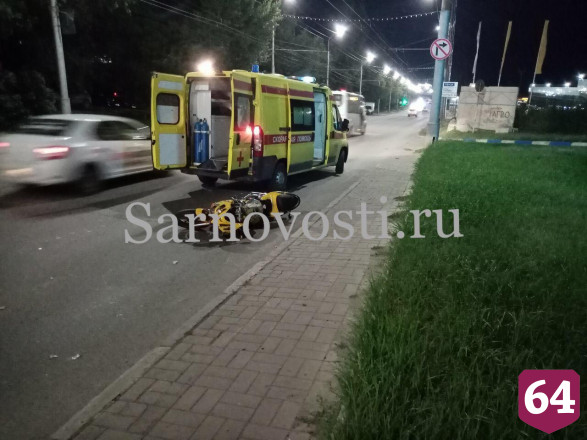 Мотоциклист получил тяжелые травмы в ДТП с иномаркой