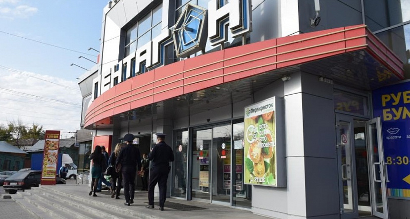 В саратовских ТЦ продолжают ловить нарушителей масочного режима