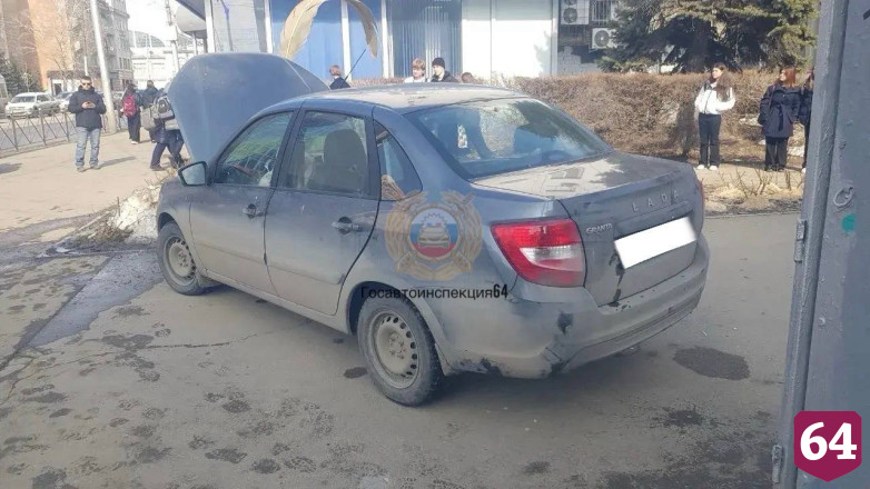 «Лада» сбила пешехода после ДТП с «Ауди» в центре Саратова