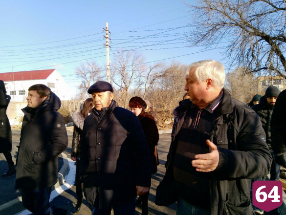 Саратовский губернатор раскритиковал строителей крупнейшего детского сада  