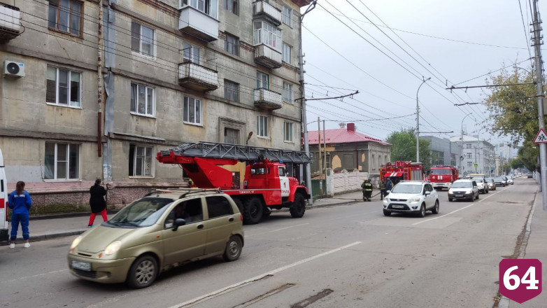 На Чернышевского горела квартира в пятиэтажке