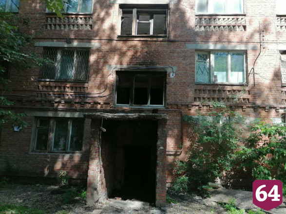 В Энгельсе из горящей пятиэтажки эвакуировали 22 человека