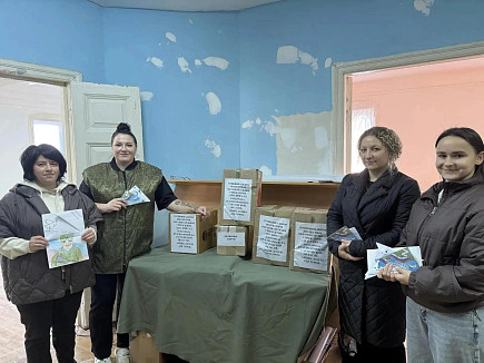 Саратовские детсадовцы собрали «коробочки доброты» для участников СВО