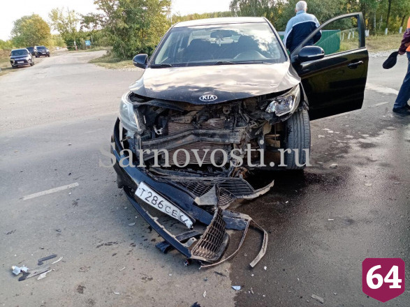 Под Саратовом разбились автоледи на иномарке и пенсионер на «Жигулях»