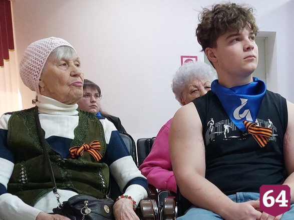 В Саратове прошел телемост о многонациональном подвиге