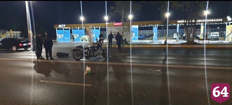 Водитель иномарки протаранил мотоцикл на Шехурдина