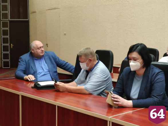 Саратовский губернатор призвал дольщиков и коммунальщиков исполнять соглашения
