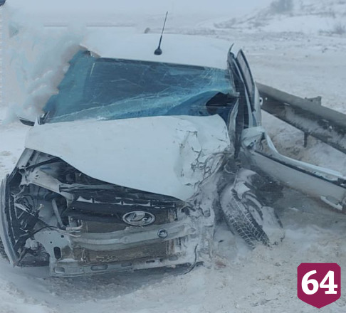 Девушка покалечилась в ДТП с «Ленд Крузером»