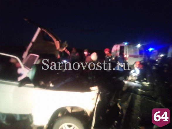 Под Саратовом в ДТП с бензовозом погиб водитель «Жигулей»