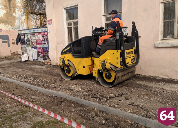 Общественные советы следят за ремонтом тротуаров в Саратове