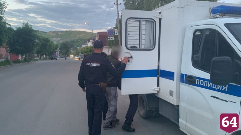 Под Саратовом муж застрелил супругу и подался в бега