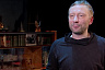 Актер из Саратова сыграл Бэтмена времен Советского Союза