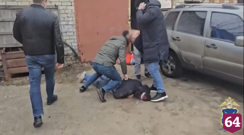 Саратовские полицейские изъяли 3 тысячи литров подпольной водки 