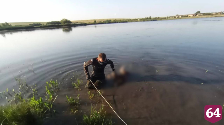 В Саратовской области вытащили из воды пятого утопленника за день