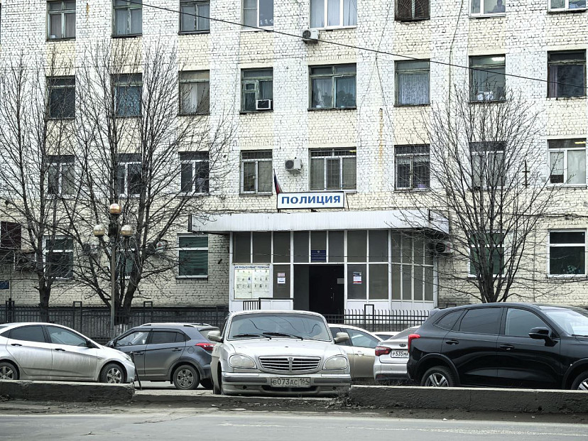 Ухажер дочери угрожал жительнице Саратова пистолетом для страйкбола