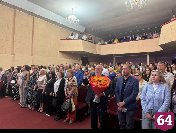 В Энгельсском медколледже подготовили 588 аккредитованных специалистов