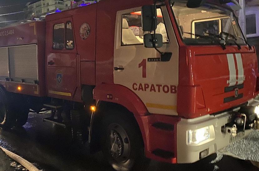 Ночью в центре Саратова горел жилой дом