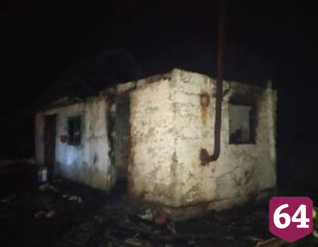 Рано утром в сторожке сгорел неосторожный курильщик 