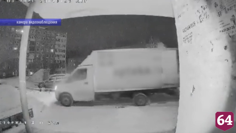 Кража крышек люков на улице Моторной попала на камеры