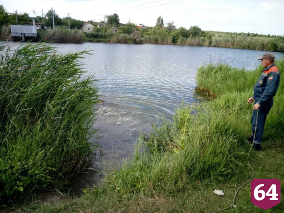 Саратовские спасатели извлекли из воды третьего утопленника