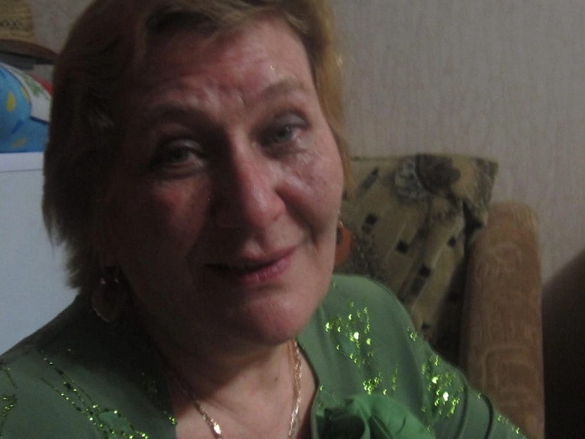 В Энгельсе ищут женщину в красном халате и тапочках 