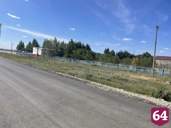 В саратовских селах к новому учебному году обновили дороги к школам