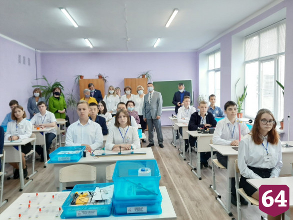 Почетный знак губернатора получит ученица степновского лицея