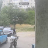В Энгельсе юноша на прогулке украл мотоэкипировку и попал на видео 