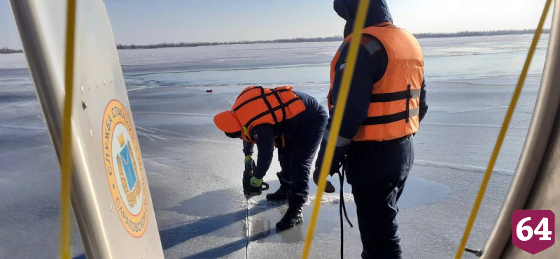 Водолазы третий день ищут тела утонувших в Волге братьев