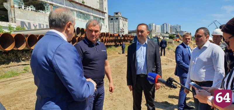 Панков потребовал строго спрашивать с ответственных за проволочки со строительством пляжа