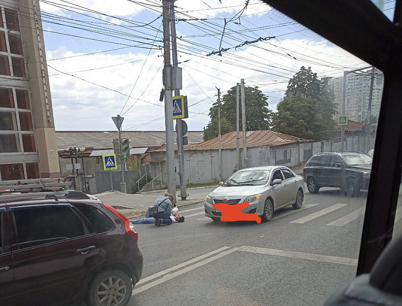 Иномарка сбила женщину в центре Саратова