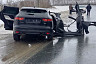 На трассе под Саратовом девушка врезалась в столб на «Ягуаре»