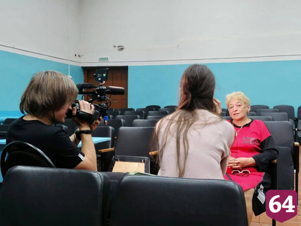 Саратовский исполнитель блеснул песней в шоу Андрея Малахова
