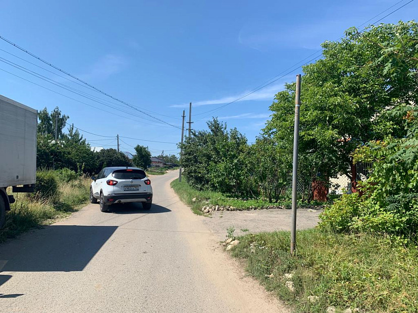 В Саратове неизвестные украли с улицы дорожные знаки
