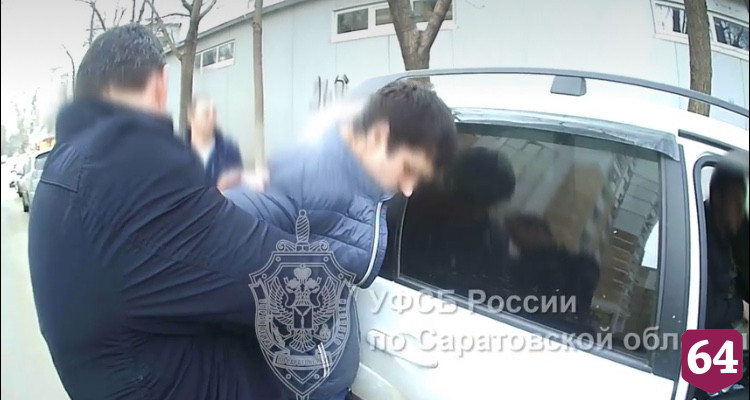 Адвокат пообещал за 200 тысяч помочь клиенту через полицию