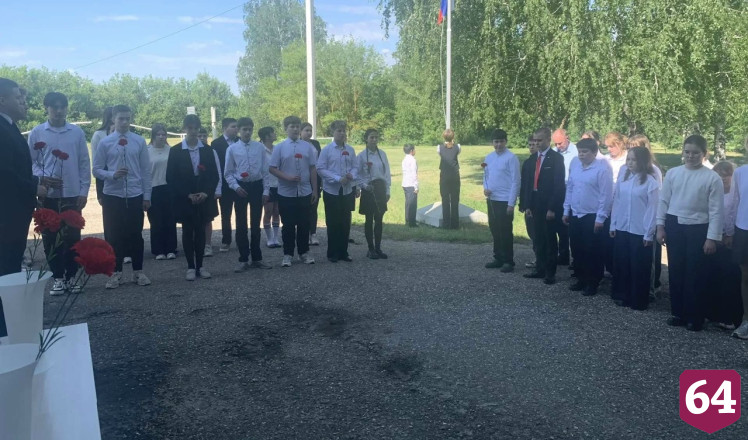 В школе Саратовской области увековечили имена бойцов СВО