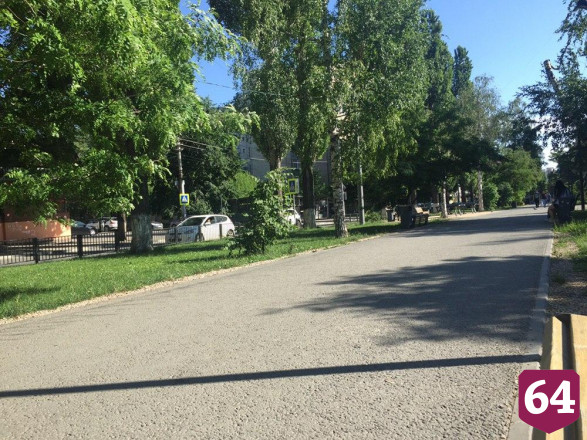 Саратовцы на самоизоляции устроили свадебную фотосессию на набережной 