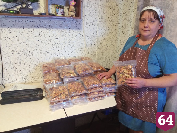 Саратовские женщины подготовили бойцам 220 порций сухих супов по семейным рецептам